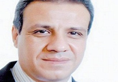 الكاتب الصحفي عمرو الخياط رئيس تحرير جريدة أخبار اليوم