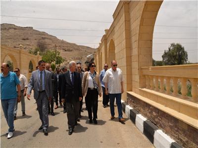محافظ أسيوط ونائب وزير السياحة يتفقدان تطوير مسار رحلة العائلة المقدسة