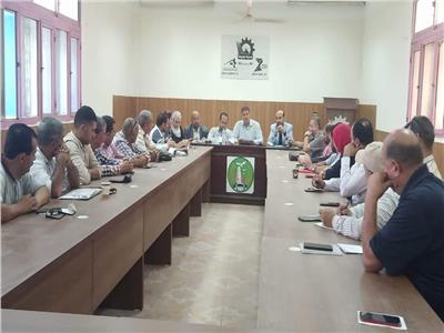 سرور يترأس مجلس تنفيذي مركز ومدينة قويسنا