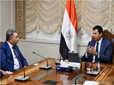 اتحاد العمال بإيطاليا يطالب بتأهيل الشباب المصري الراغب فى السفر