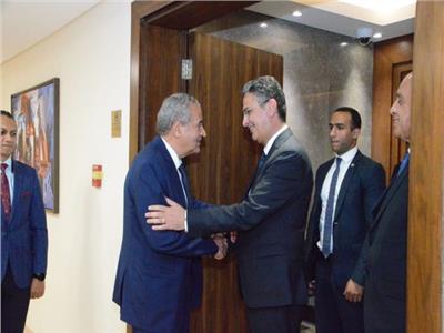 ننفرد بنشر تفاصيل استقبال المصيلحي لوزير التموين الجديد | صور