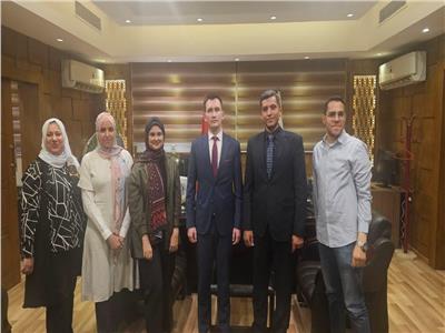رئيس الحجر الزراعي والمستشار الروسي يبحثان التبادل التجاري بين البلدين