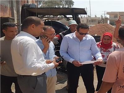نائب محافظ البحيرة يقود حملة مكبرة لإزالة التعديات على أملاك الدولة بدمنهور 