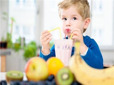 عصير طبيعي لتقوية مناعة الأطفال وزيادة وزنهم