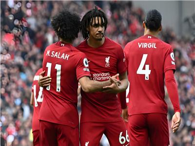 أساطير ليفربول تختار بين صلاح وفان ديك وأرنولد للاستمرار في الريدز| الهولندي الأقرب