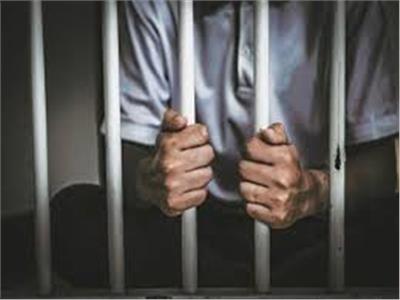 قرأ رسائل غير لائقة على هاتفها.. تجديد حبس المتهم بقتل زوجته بعين شمس