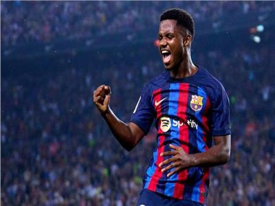 عودة أنسو فاتي لقائمة برشلونة في مباراة رايو فاليكانو بالدوري