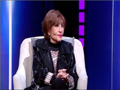 «توفيق الدقن كان هيخنقني».. سميرة محسن تستعيد ذكرياتها مع إيمان أبوطالب الجمعة