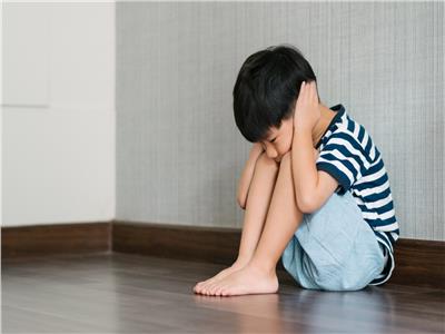 7 علامات عن مرض التوحد وطرق التعامل معه