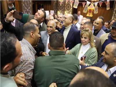 وزير العمل يشارك نقابة البترول إفطارًا رمضانيًا جماعيًا لنقابيي القطاع