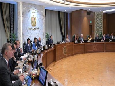 بنسبة 10% من الأجر الوظيفي.. مجلس الوزراء يوافق على مشروع قانون "العلاوة الدورية"