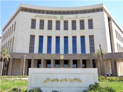 وزارة التعليم تتيح جداول امتحانات الطلاب المصريين في الخارج عبر هذا الرابط