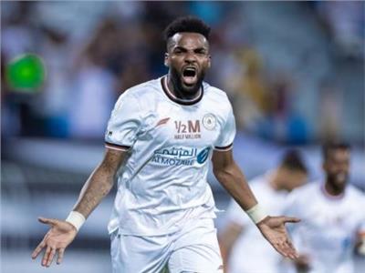 عضو الزمالك يثبت إغلاق قضية الجابوني أرون بوبيندزا