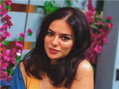 ثراء جبيل تكشف عن جنس مولودها الأول.. «بنحبك ومستنيينك» | شاهد