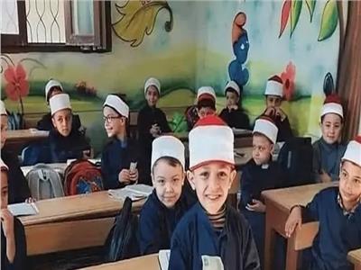 اليوم طلاب الابتدائية الأزهرية يؤدون امتحانات الدور الثانى في مواد الرياضيات والعلوم
