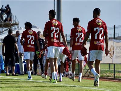 انطلاق مباراة الأهلي والملعب التونسي الودية