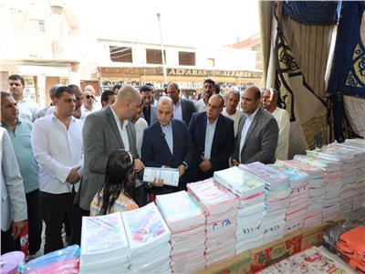محافظ كفر الشيخ: التوسع في إقامة معارض «أهلًا مدارس» بالمحافظة