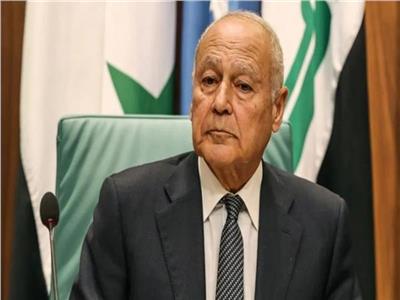 وصول الأمين العام لجامعة الدول العربية إلى شرم الشيخ للمشاركة في قمة السلام