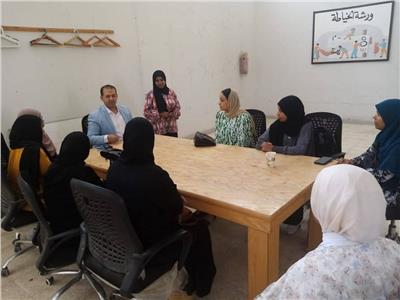 مديرية العمل بالأقصر تفتتح ورشة التفصيل والخياطة 