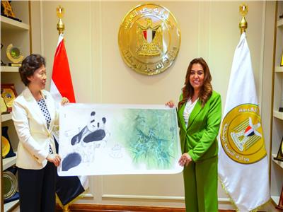 وزيرة التنمية المحلية تبحث تعزيز التعاون مع وفد صيني من مقاطعة سيتشوان