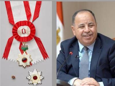 رئيس جامعة القاهرة يهنئ الدكتور معيط بالحصول على وسام "الشمس المشرقة-النجمة الذهبية"