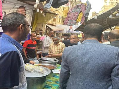 «بليلة وشعرية» للناخبين بالإسكندرية| صور