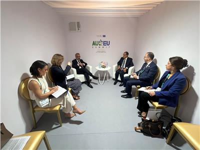 وزير الخارجية يلتقي نظيره البرتغالي على هامش القمة الأفريقية الأوروبية