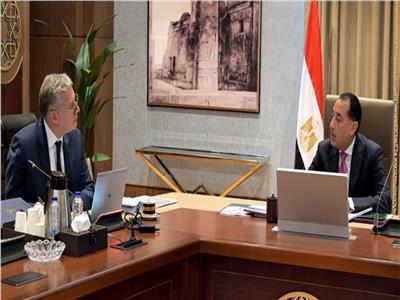 تعظيم استثمارات البترول والتعدين |تعاون مصرى -عمانى- إماراتى لتعزيز شراكات الطاقة الخضراء