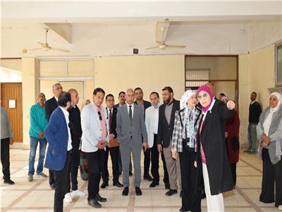 رئيس جامعة المنيا يتفقد متحف الفن الحديث ومقترح استحداث متحف حضاري