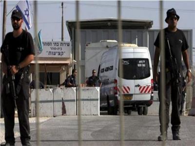 استشهاد معتقل فلسطيني جديد في سجن «عوفر» الإسرائيلي