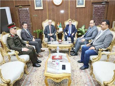 محافظ المنوفية ورئيس الجامعة يهنئان مدير الأمن بمناسبة عيد الشرطة