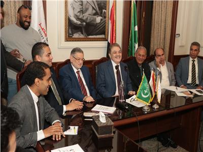 السيد البدوي يستقبل رئيس حزب الإصلاح والتنمية