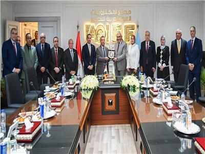 الهيئة العربية للتصنيع تستعرض خطط توطين التكنولوجيا أمام وفد مجلس الشيوخ
