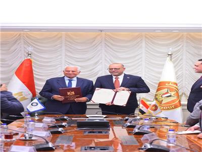 بروتوكول تعاون بين"العمل" والأكاديمية العربية لبناء كوادر إدارية مؤهلة