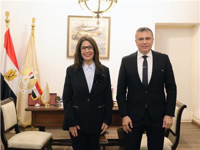 وزيرة الثقافة تبحث مع رئيس اتحاد إذاعات وتلفزيونات دول التعاون الإسلامي تعزيز التعاون 