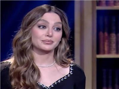 مرام علي: حلمت بوفاة والدي ونفسي في فرحة تكون قريبة