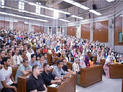 الخروج من «الفخ النظرى»