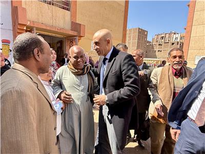 وزير التعليم يواصل جولاته التفقدية في قنا لمتابعة العملية التعليمية في مدارس إدارة قوص