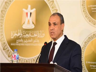 وزير الخارجية يشدد على ضرورة احترام سيادة الدول ومبدأ حسن الجوار