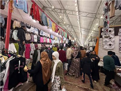 ضخ كميات كبيرة من مستلزمات عيد الفطر بمعارض «أهلاً رمضان» بالشرقية