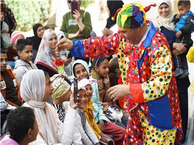 للعام العاشر.. "مسرح الجنوب" يواصل مشروع تنمية القرية  