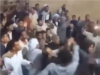 بـ «السكين».. شاب يعتدي على منشد ديني خلال حفل مديح بقنا