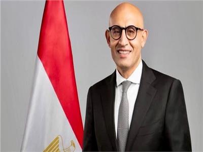 وزير التعليم يهنئ بابا الإسكندرية والإخوة الأقباط بمناسبة عيد القيامة المجيد