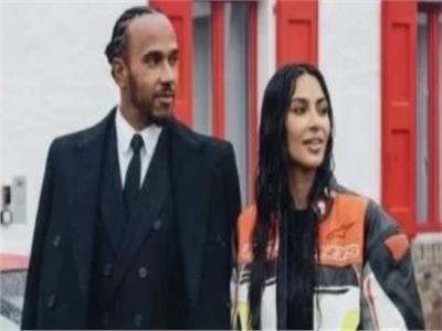  كيم كارداشيان تخطف الأضواء مجددا.. ظهور رومانسي على الشاطئ 