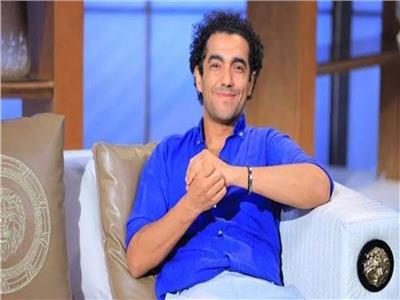 ميدو عادل: مسرحية "إجازة سعيدة" فانتازيا اجتماعية تكشف ملامح المجتمع المصري