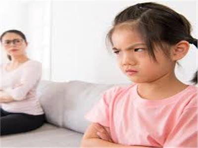تحذيرات من الكبت العاطفي وتأثيره على الصحة النفسية والسلوك لدى الأطفال