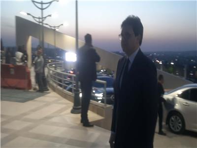 وزير الثقافة السابق أحمد فؤاد هنو يصل عزاء هاني شاكر