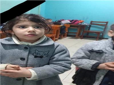 نيابة المنيا: حبس معلمة سابقة لاتهامها بقتل طفلة وإلقائها في مجري مائي