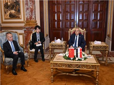 الحزب الشيوعي الصيني يثمن جهود الرئيس السيسي في دعم السلم والأمن الدوليين