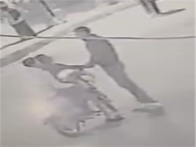 عامل يُصيب آخر بسلاح أبيض في كفر الشيخ.. والداخلية تكشف الملابسات